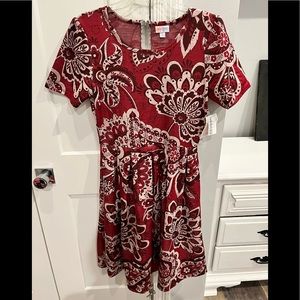 Lularoe NWT Amelia Dress. Gorgeous floral color way